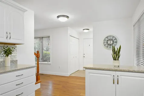 5 Chatfield Drive Nashua NH 03063