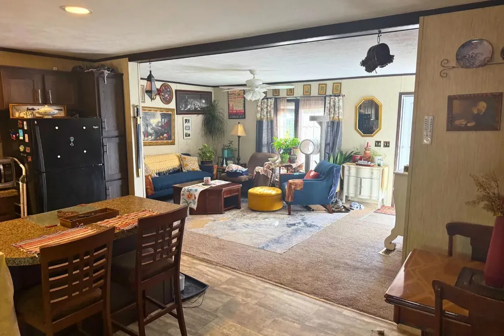 13 Courtesy Avenue Belmont NH 03220