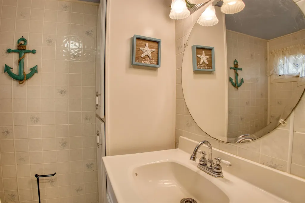 80 Elliott Lane Tamworth NH 03886