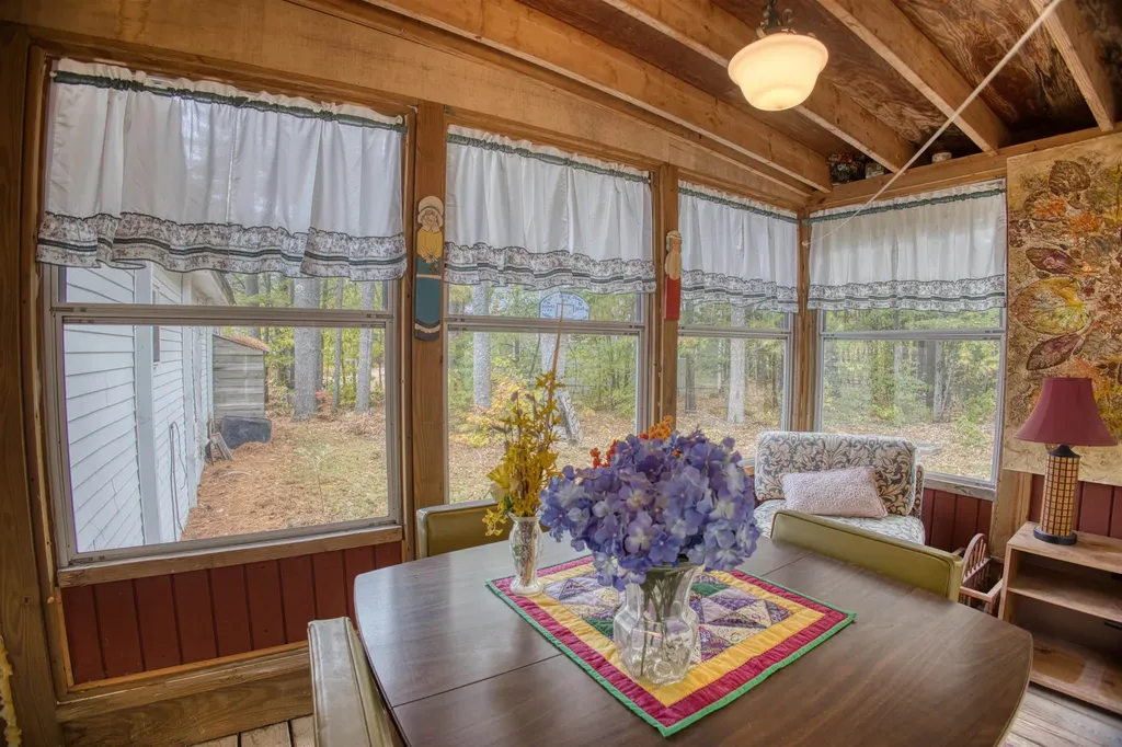 80 Elliott Lane Tamworth NH 03886