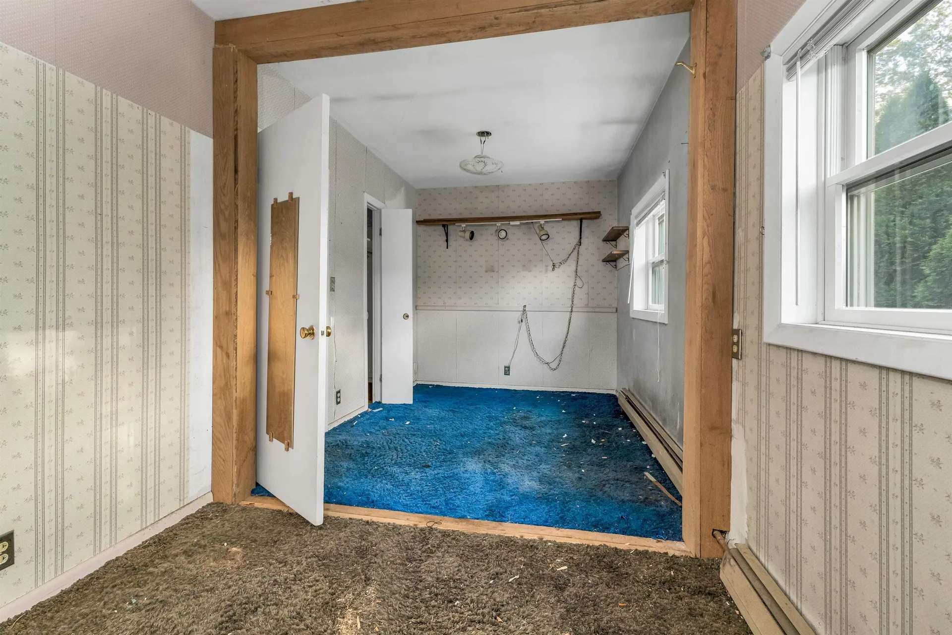 21 Lake Shore Road Windham NH 03087