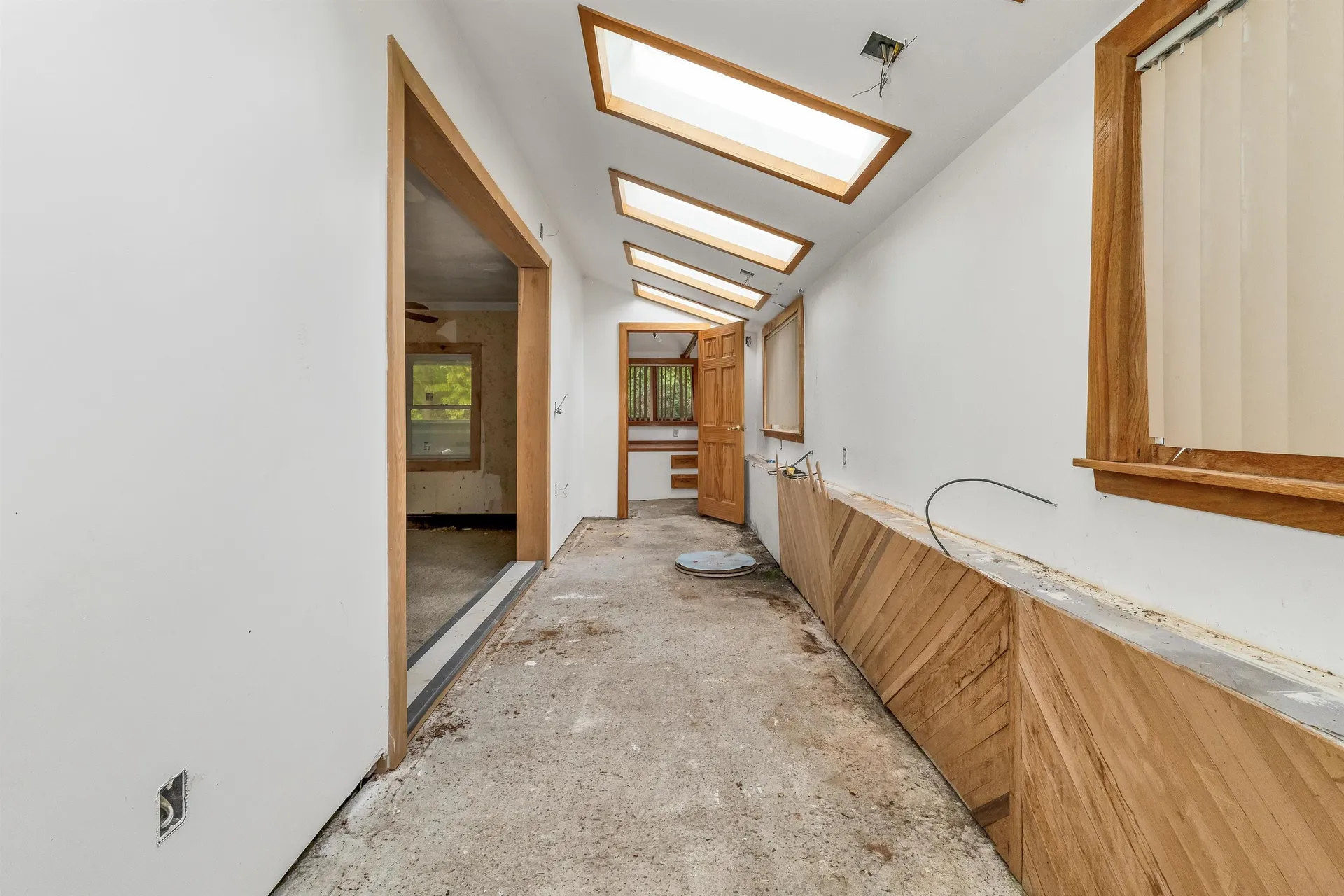 21 Lake Shore Road Windham NH 03087