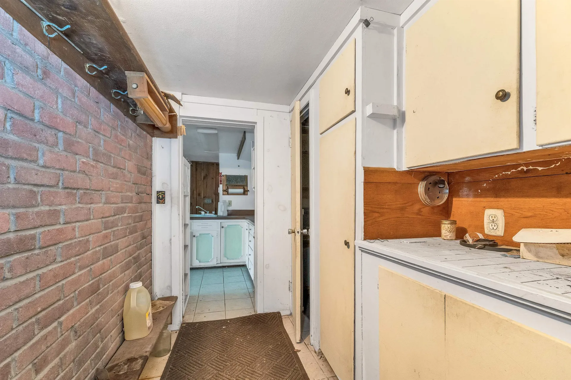 21 Lake Shore Road Windham NH 03087