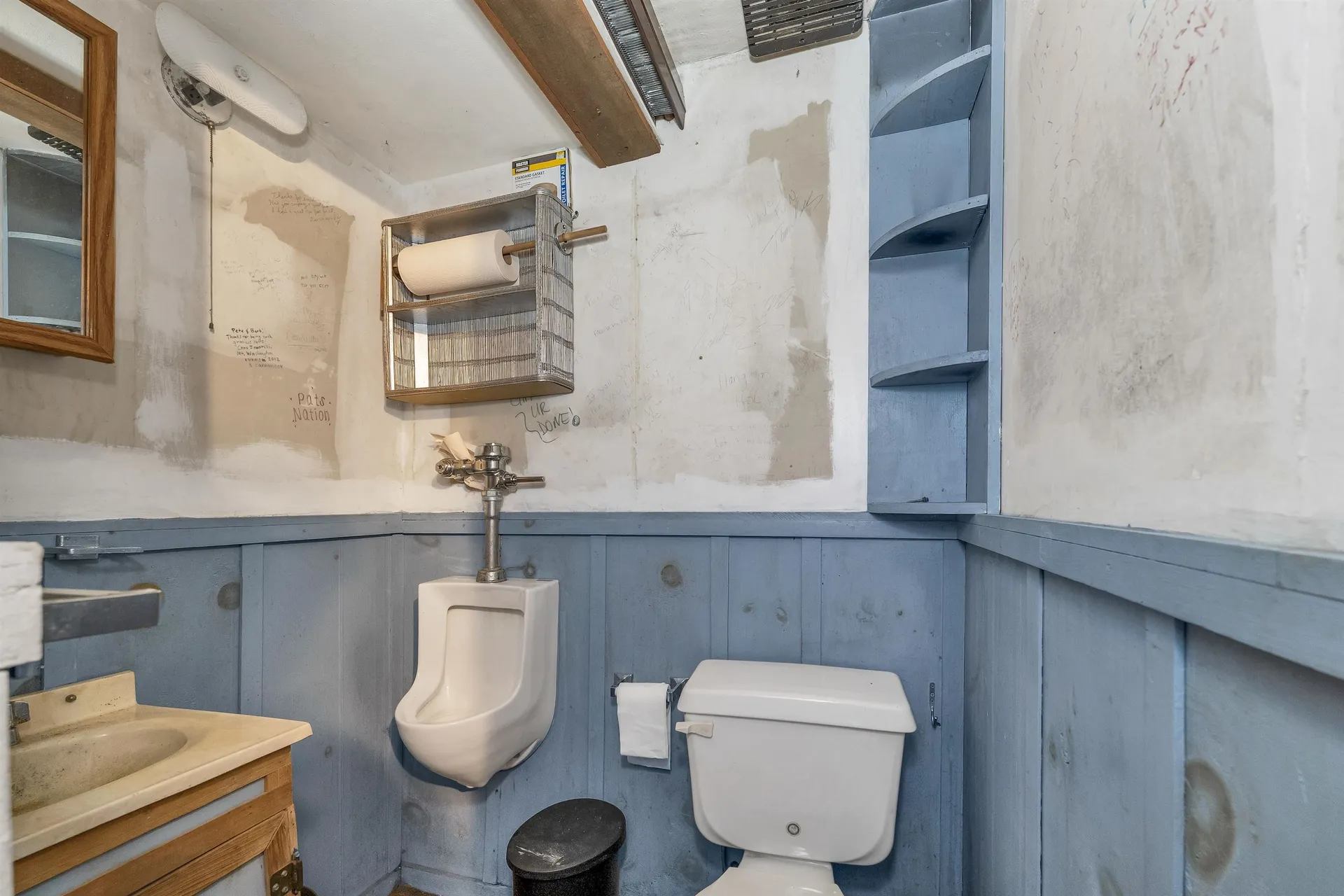 21 Lake Shore Road Windham NH 03087