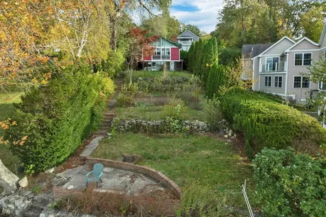 21 Lake Shore Road Windham NH 03087