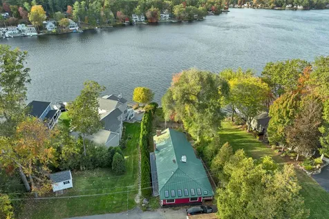 21 Lake Shore Road Windham NH 03087