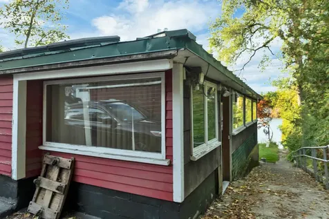 21 Lake Shore Road Windham NH 03087