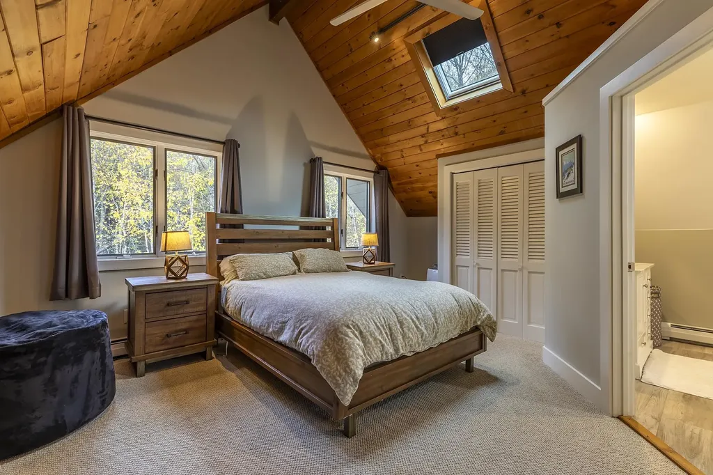 260 Mansfield Lane Londonderry VT 05148