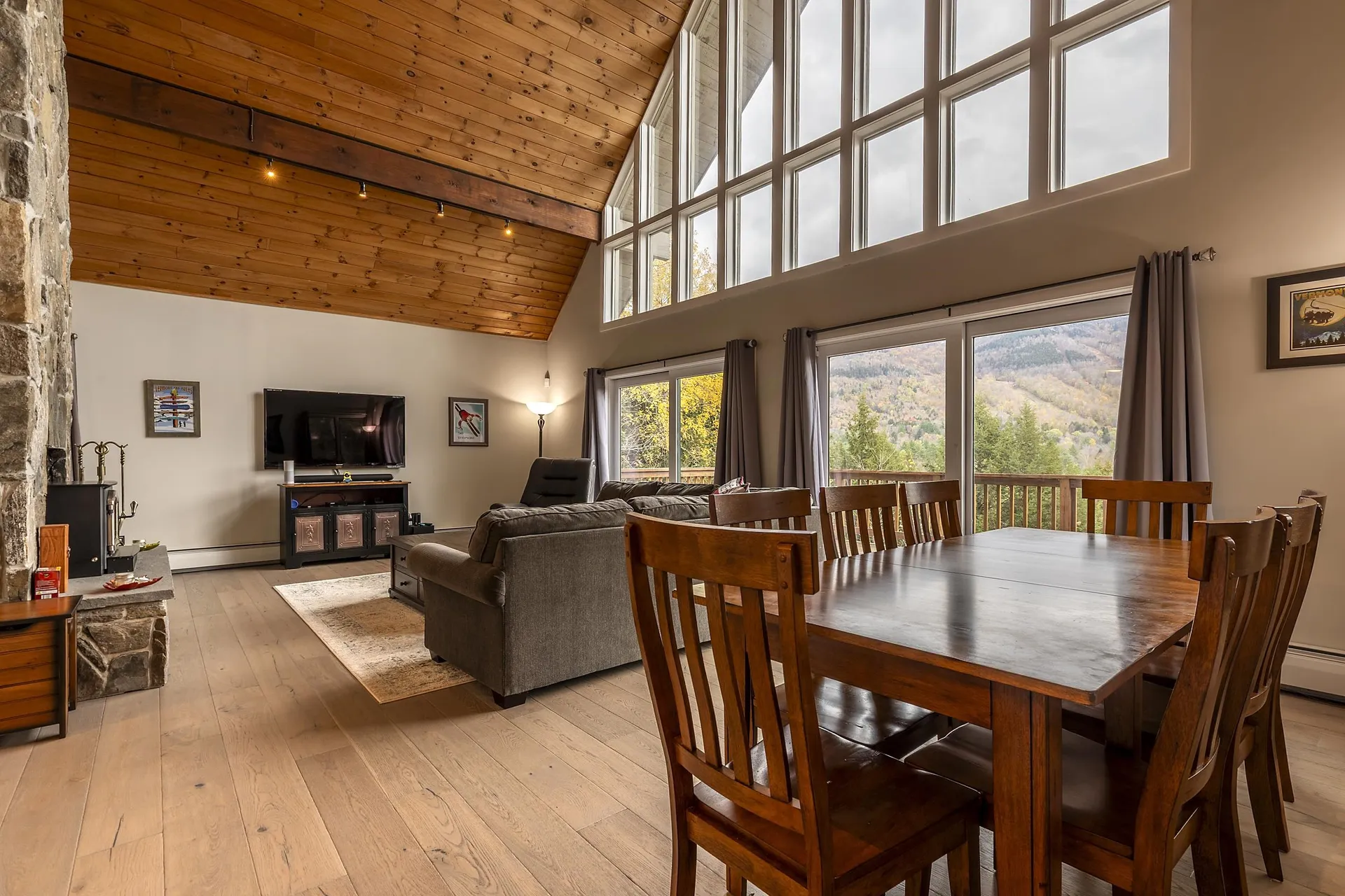 260 Mansfield Lane Londonderry VT 05148