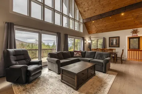 260 Mansfield Lane Londonderry VT 05148