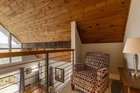 260 Mansfield Lane Londonderry VT 05148