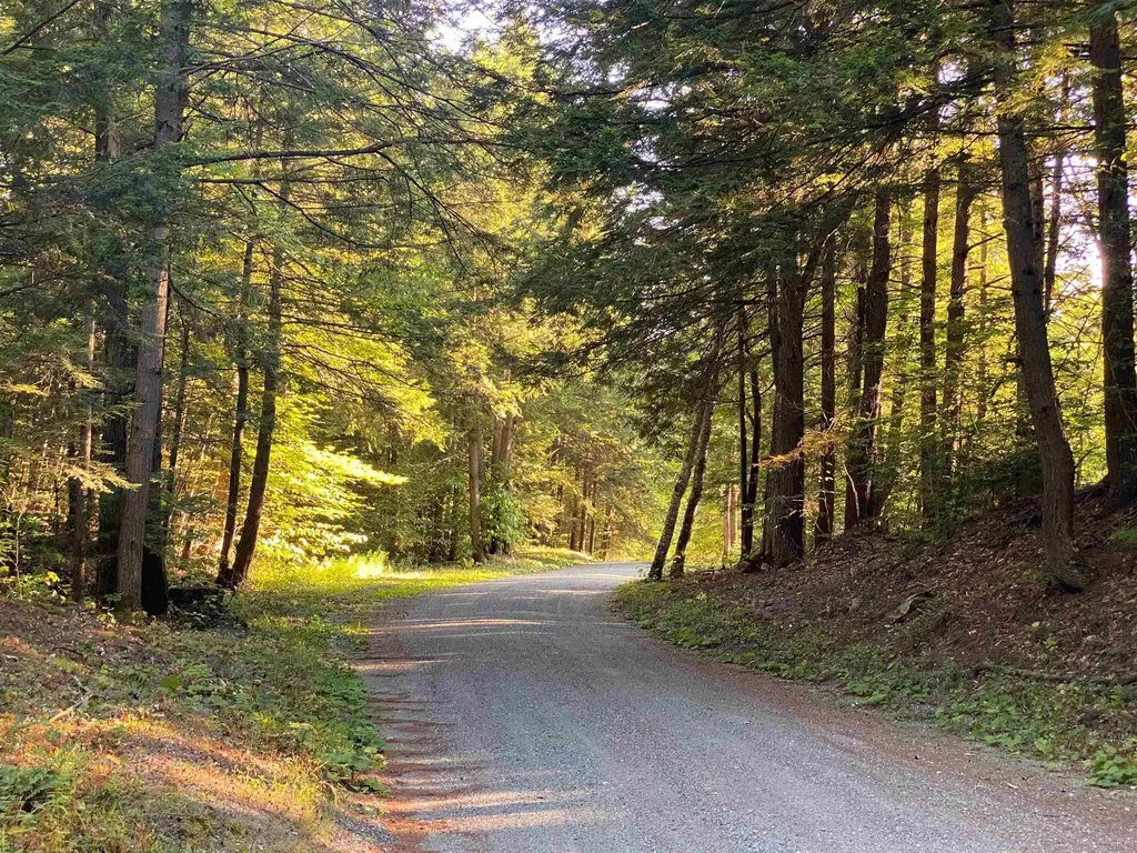 Turnpike Road South Thetford VT 05074