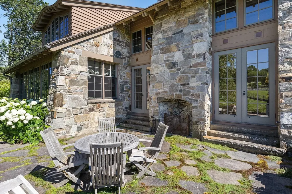 650 Francis Road Barnard VT 05031