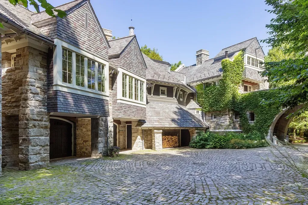 650 Francis Road Barnard VT 05031