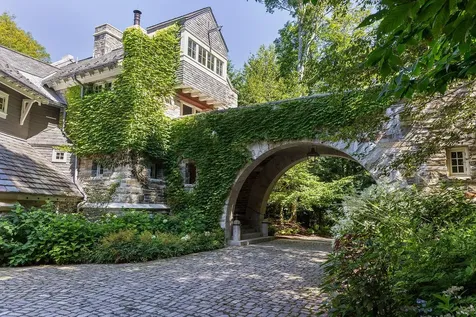 650 Francis Road Barnard VT 05031