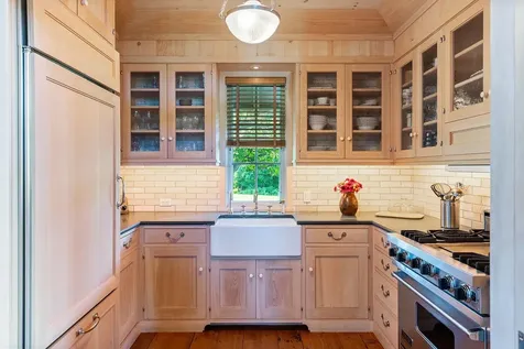 650 Francis Road Barnard VT 05031