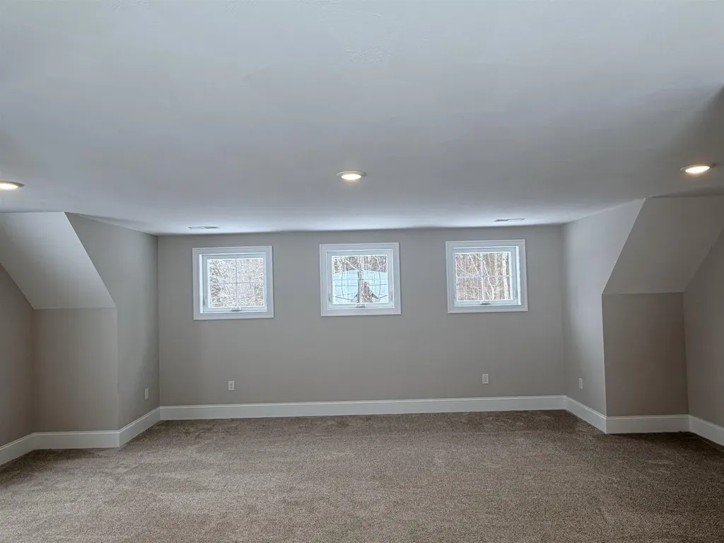 105 Seaverns Bridge Road Merrimack NH 03054