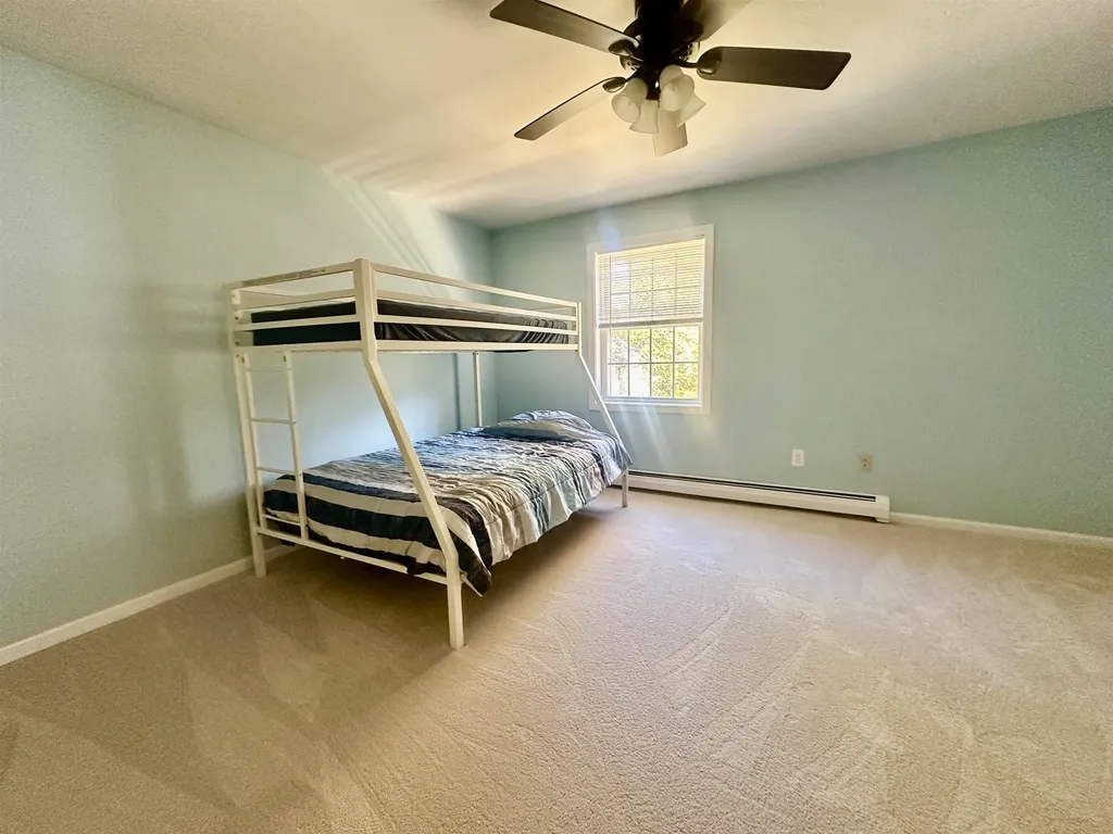 10 Beaver Glen Road Hillsborough NH 03244