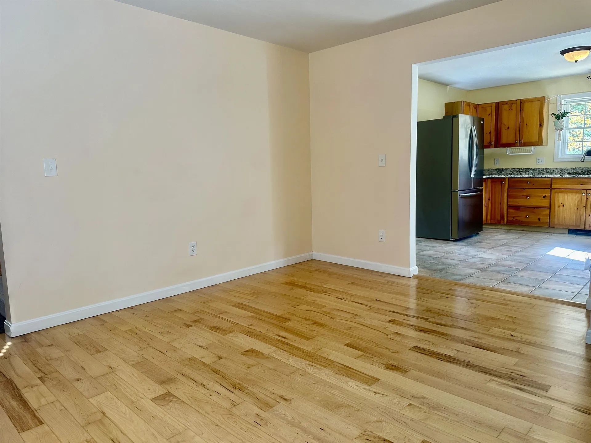 10 Beaver Glen Road Hillsborough NH 03244