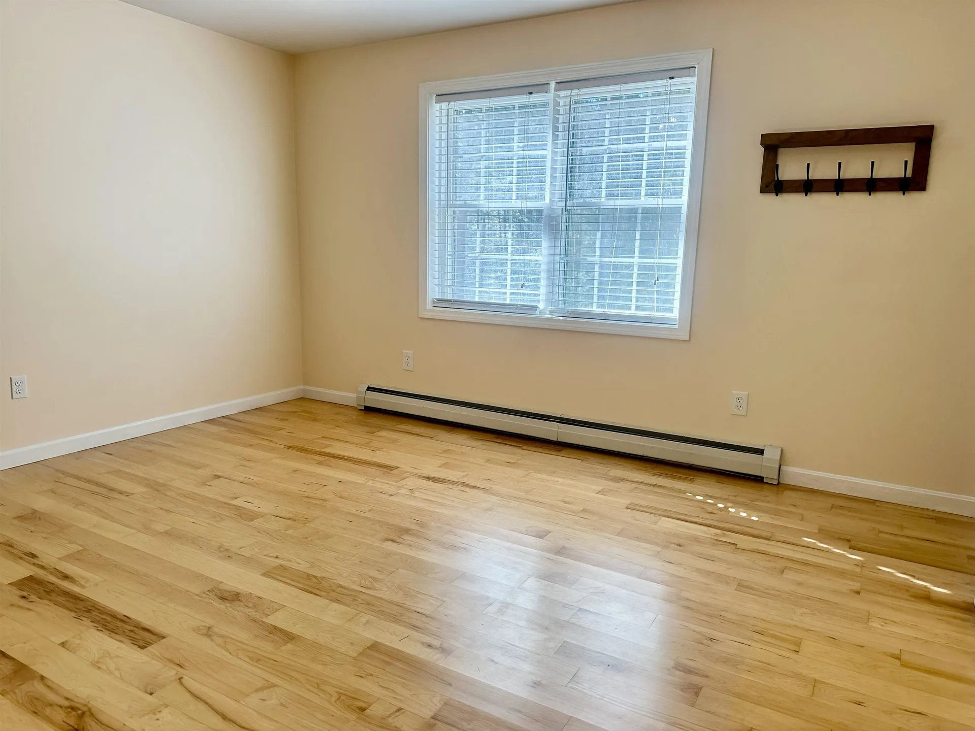 10 Beaver Glen Road Hillsborough NH 03244