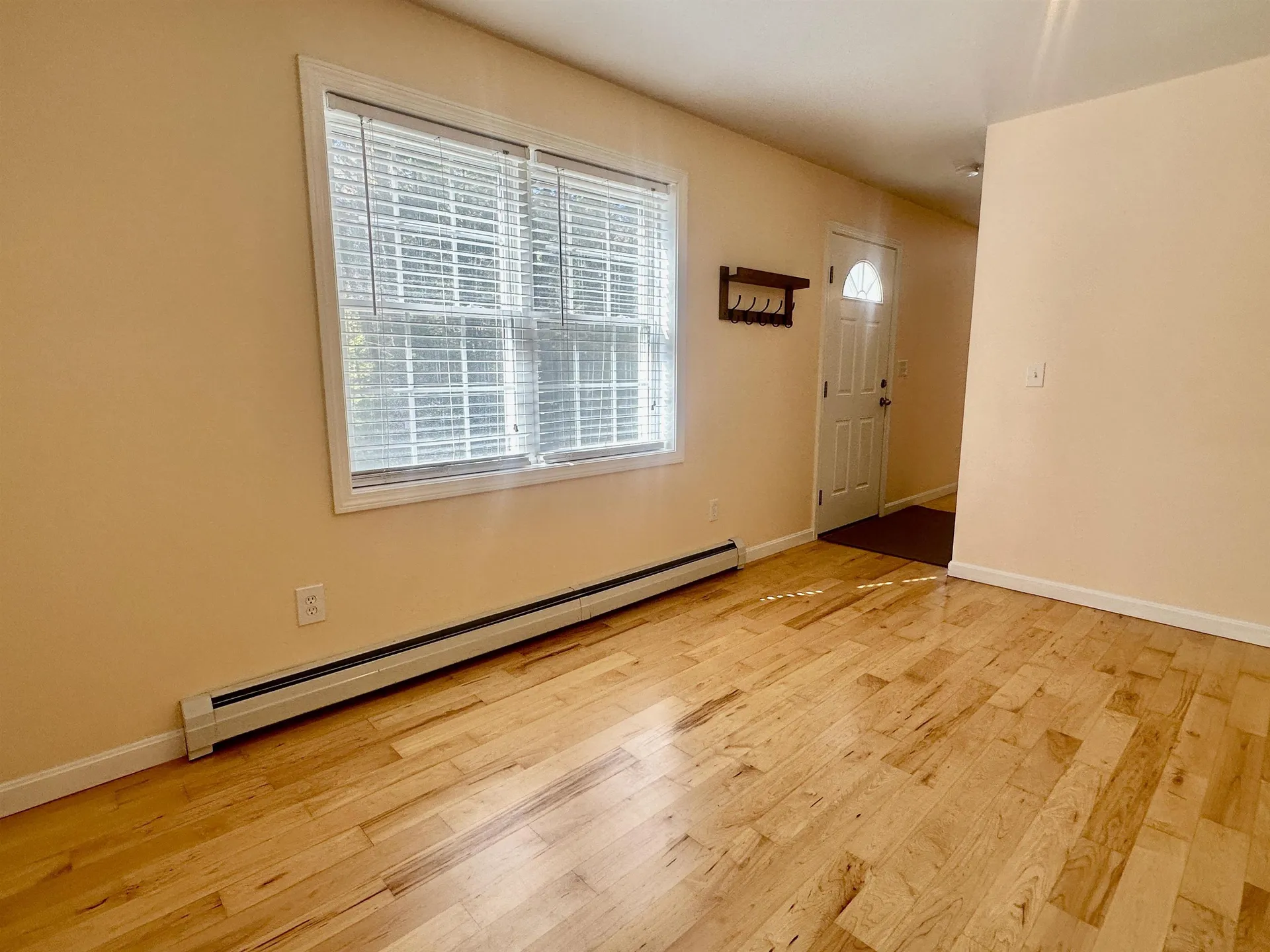 10 Beaver Glen Road Hillsborough NH 03244