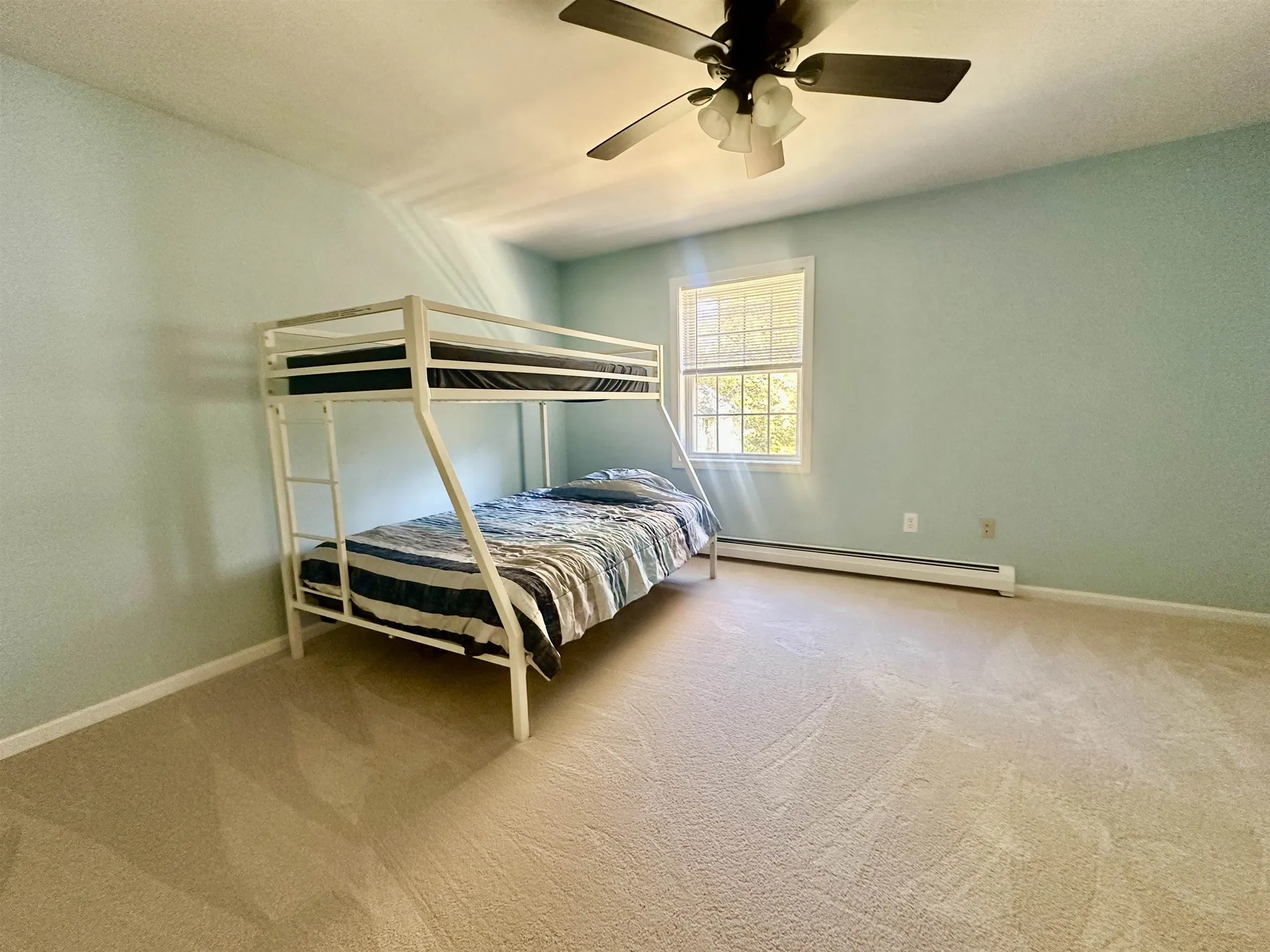 10 Beaver Glen Road Hillsborough NH 03244