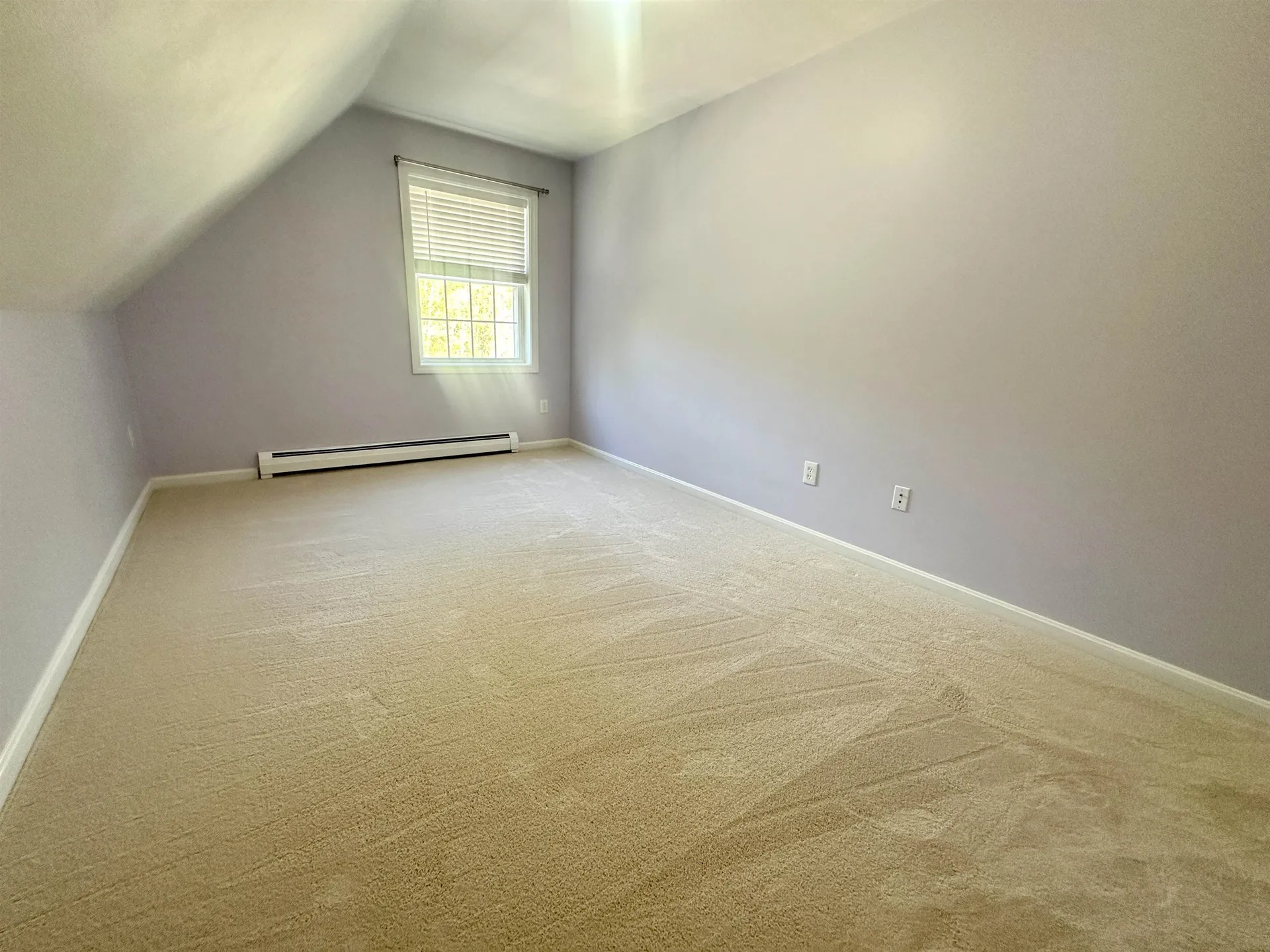 10 Beaver Glen Road Hillsborough NH 03244