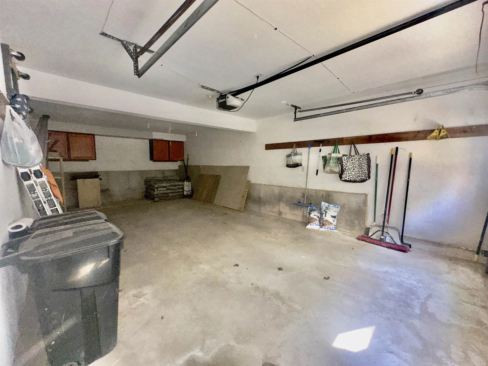 10 Beaver Glen Road Hillsborough NH 03244