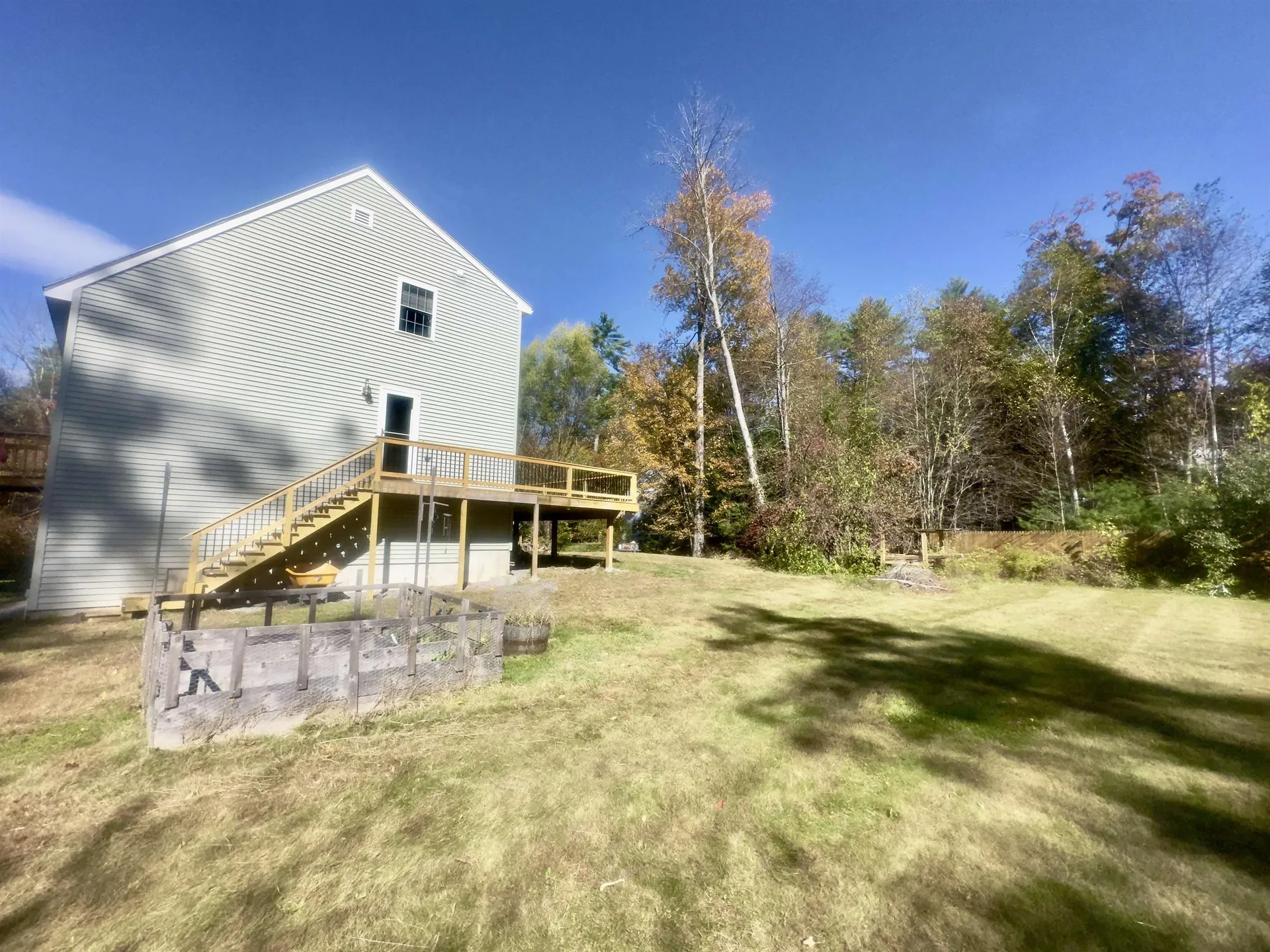 10 Beaver Glen Road Hillsborough NH 03244