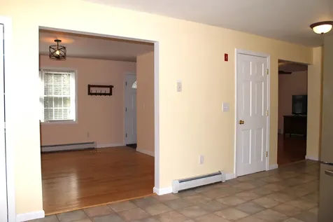 10 Beaver Glen Road Hillsborough NH 03244