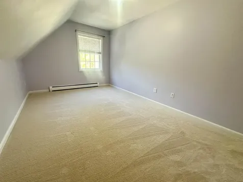 10 Beaver Glen Road Hillsborough NH 03244