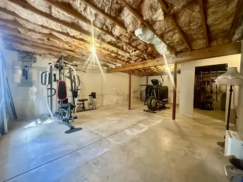 10 Beaver Glen Road Hillsborough NH 03244