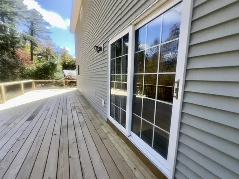 10 Beaver Glen Road Hillsborough NH 03244