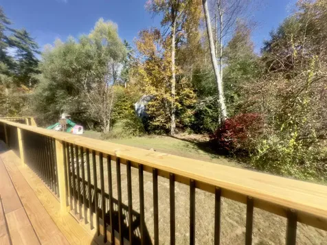 10 Beaver Glen Road Hillsborough NH 03244