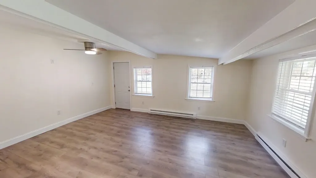 48 Pond Street Salem NH 03079