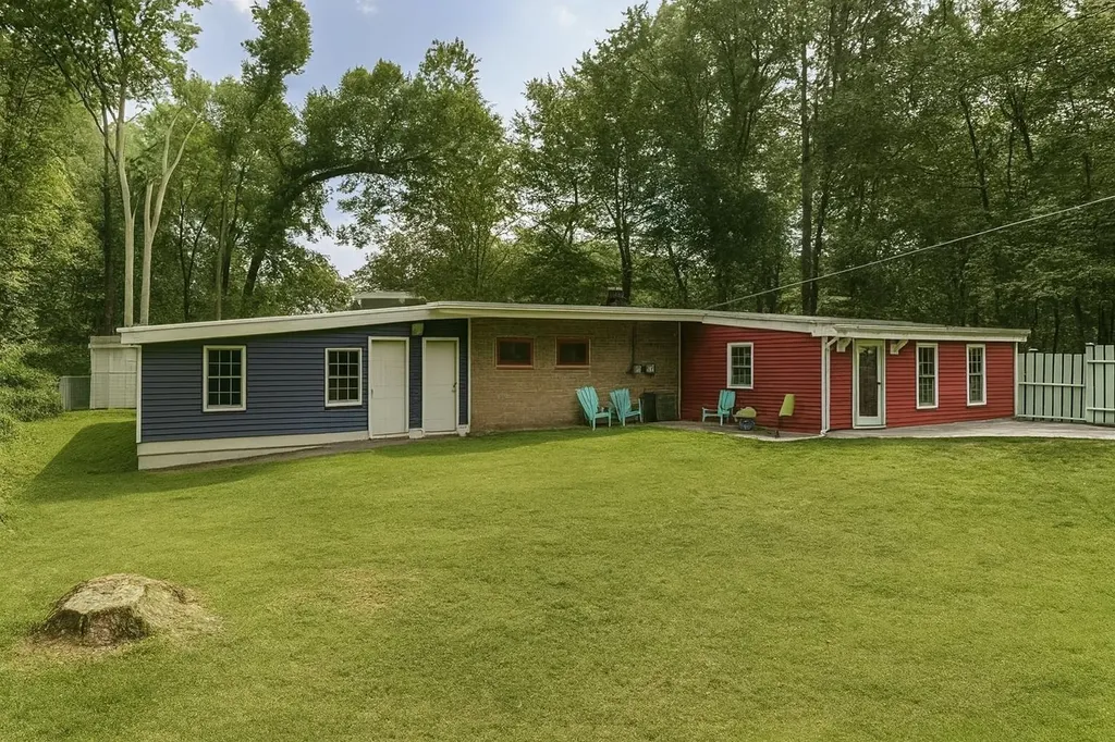 48 Pond Street Salem NH 03079