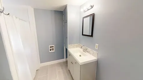 48 Pond Street Salem NH 03079