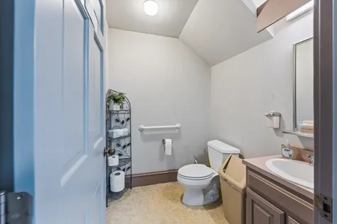 48 Central Square Keene NH 03431