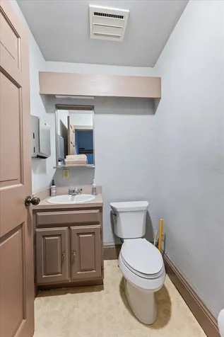 48 Central Square Keene NH 03431