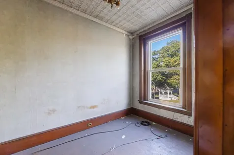 48 Central Square Keene NH 03431