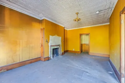 48 Central Square Keene NH 03431