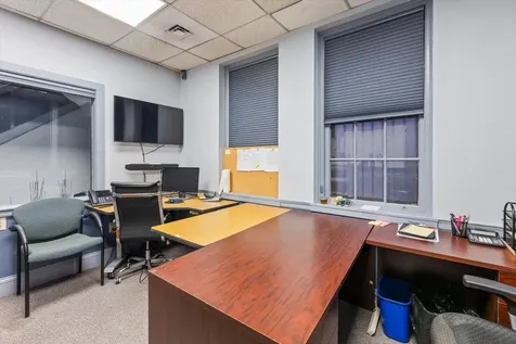 48 Central Square Keene NH 03431