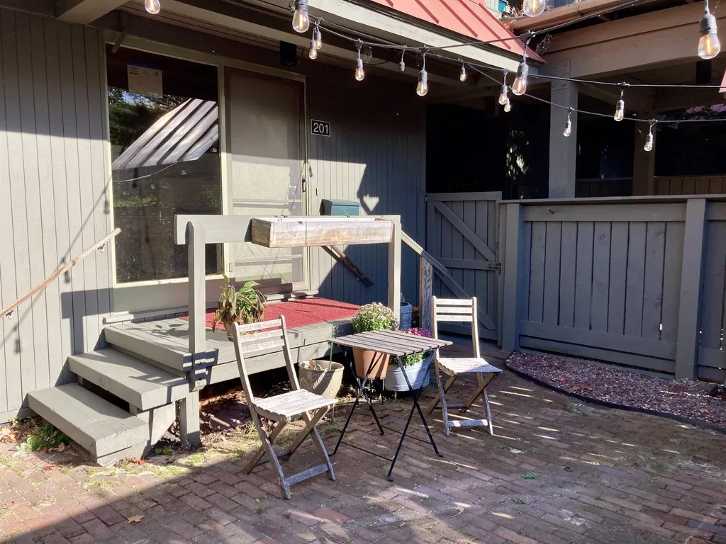 125 Redrock Drive Burlington VT 05401