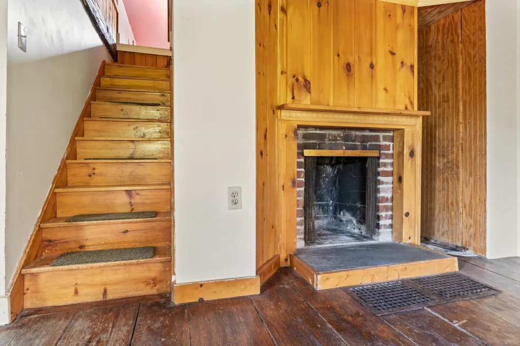 41 Teneriffe Road Milton NH 03851