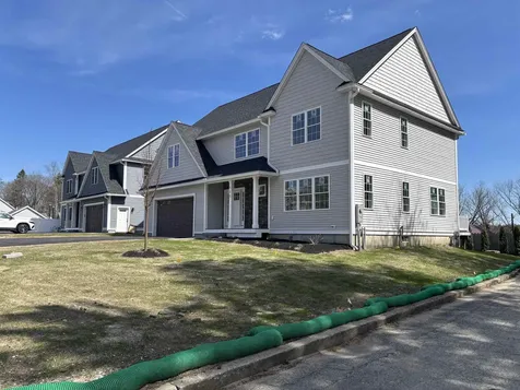111 Concord Street Nashua NH 03064