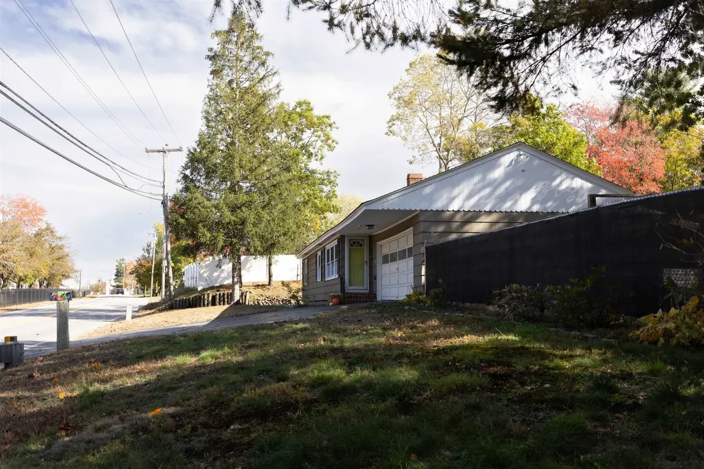 426 Goffstown Road Manchester NH 03102