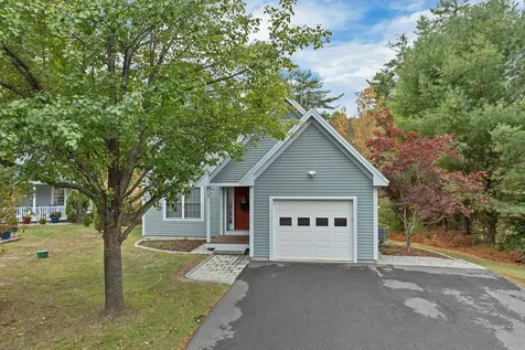 5 Sweetbrier Way Laconia NH 03246