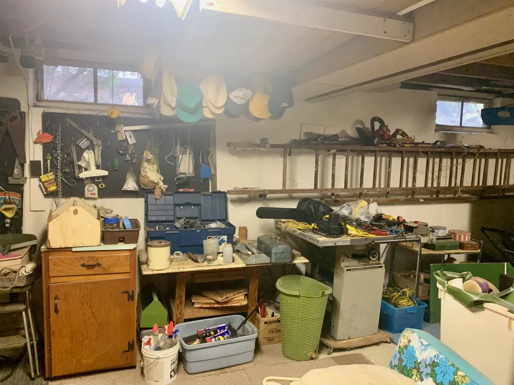 8 Cote Avenue Nashua NH 03060