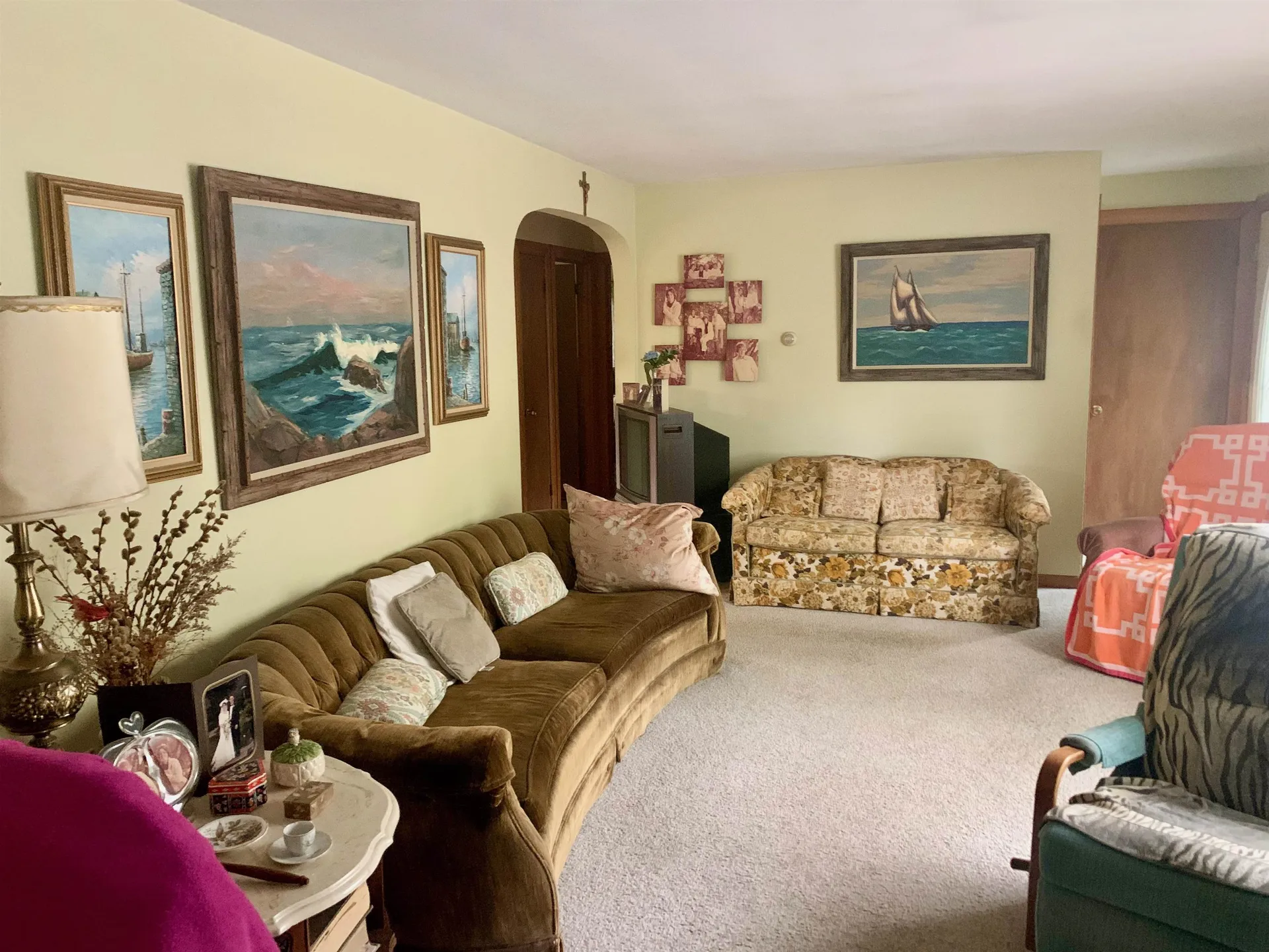 8 Cote Avenue Nashua NH 03060