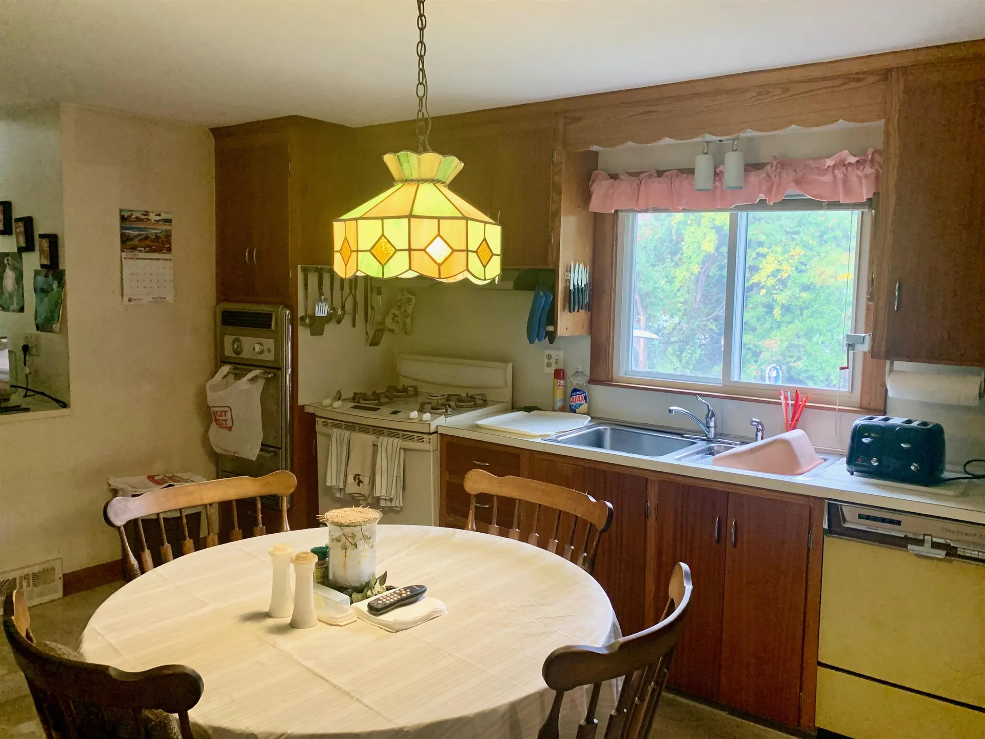 8 Cote Avenue Nashua NH 03060